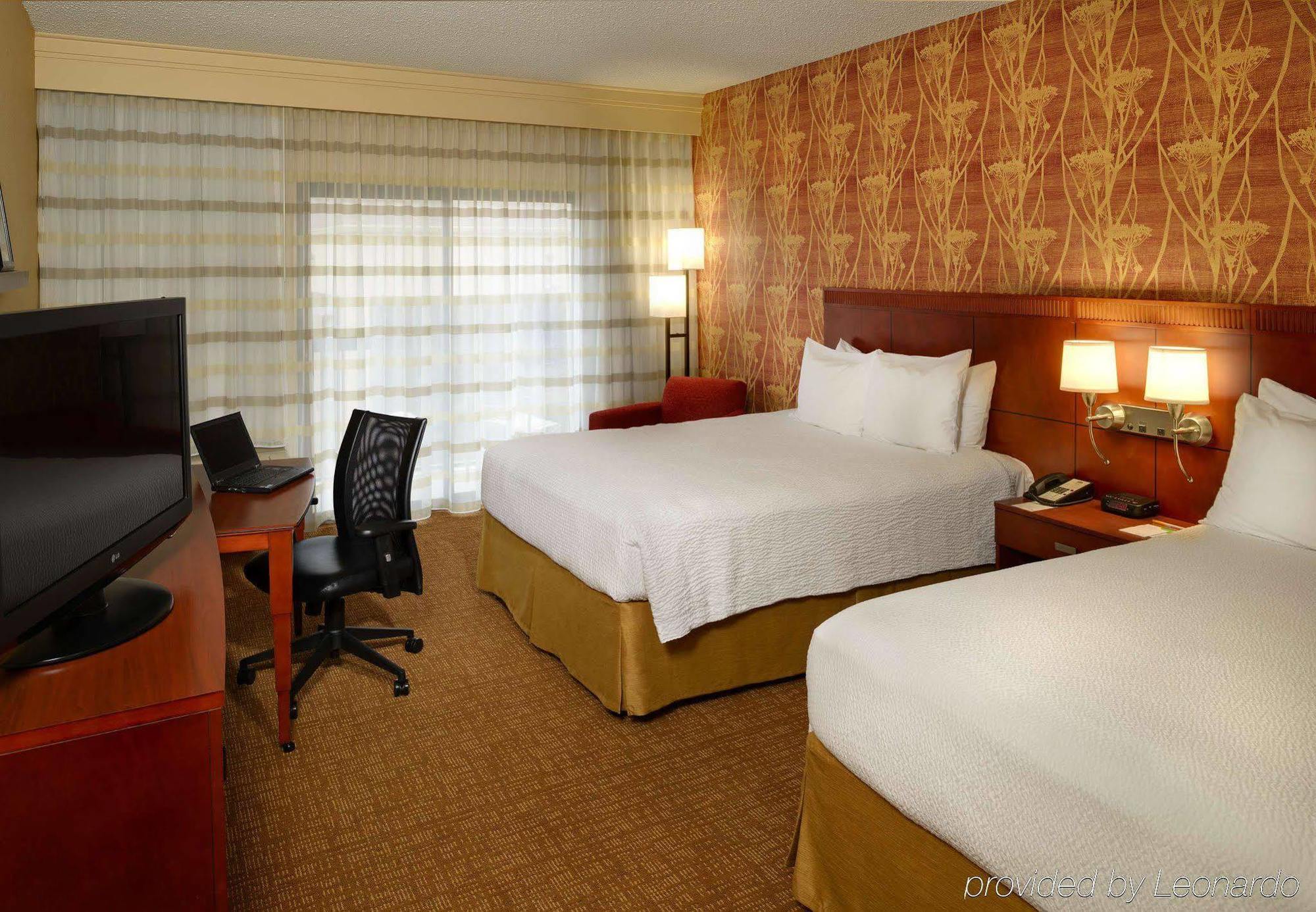 Courtyard St. Louis Creve Coeur Hotel Eksteriør billede