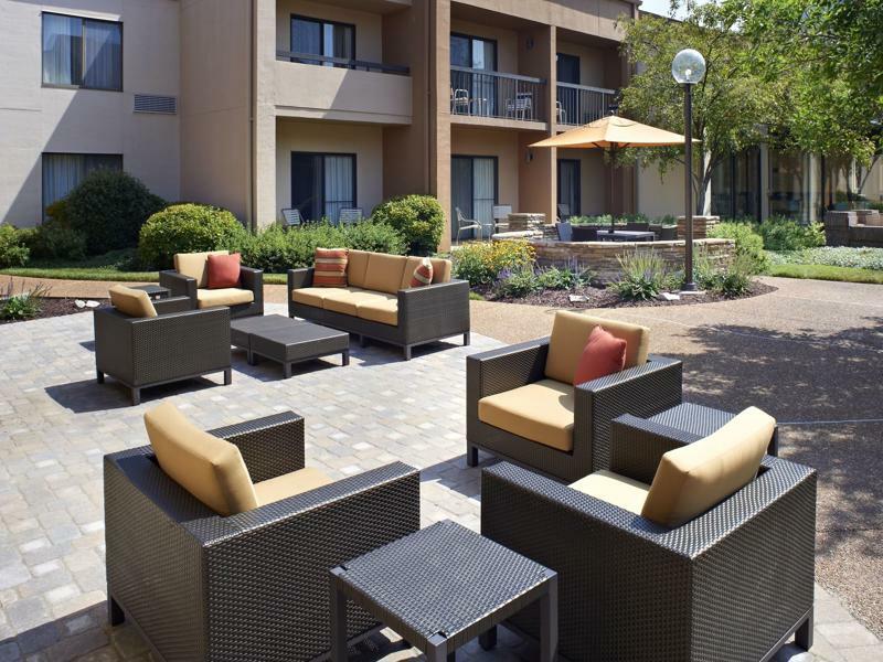 Courtyard St. Louis Creve Coeur Hotel Eksteriør billede
